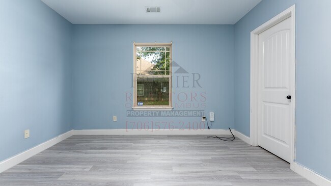 Building Photo - 13 Wheatland Way
