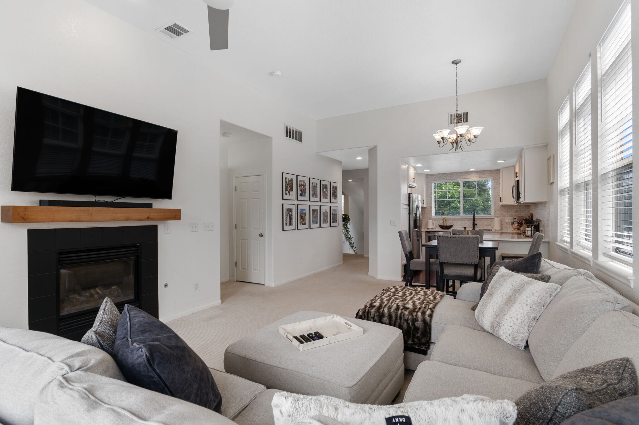 Building Photo - 2192 S Fulton Cir