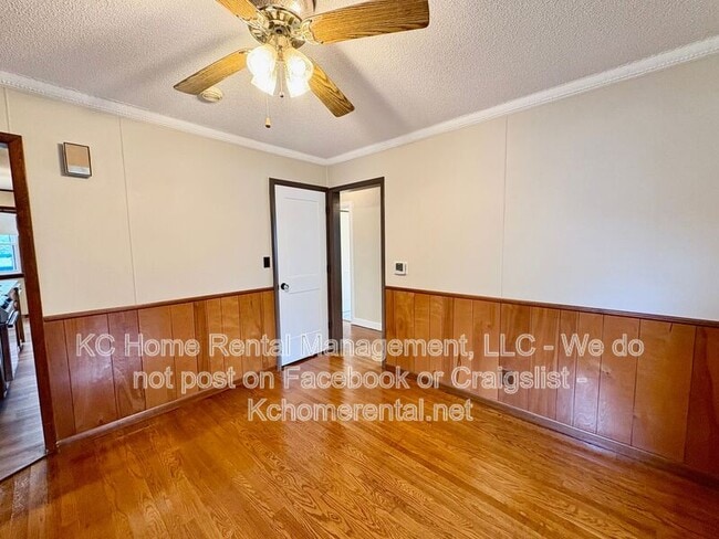 Building Photo - 7839 Robinson St