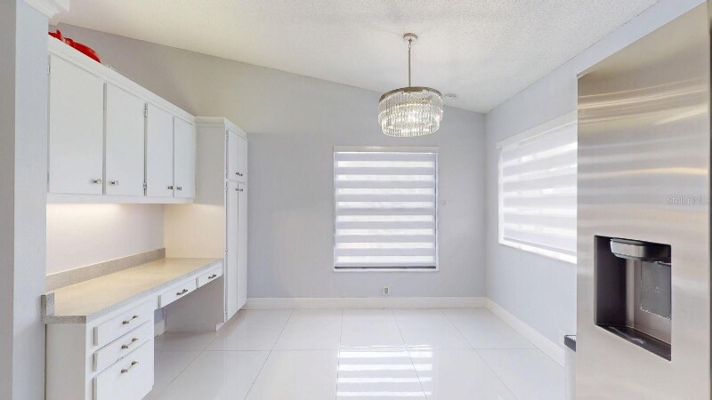 Building Photo - 8141 Golf Club Ct