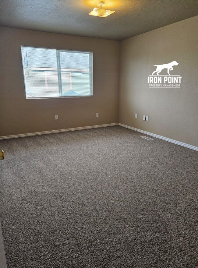 Building Photo - ELD4013