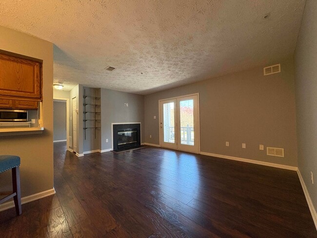Building Photo - Great 2 Bedroom 2 Bath in Germantown