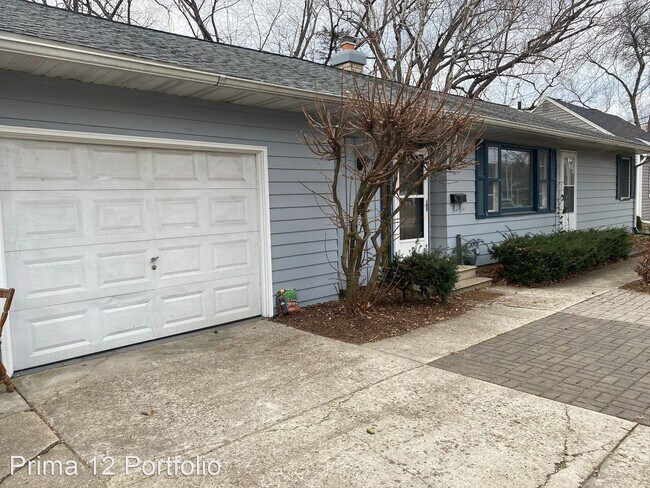 Building Photo - 4 br, 2 bath House - 14 Midvale Blvd