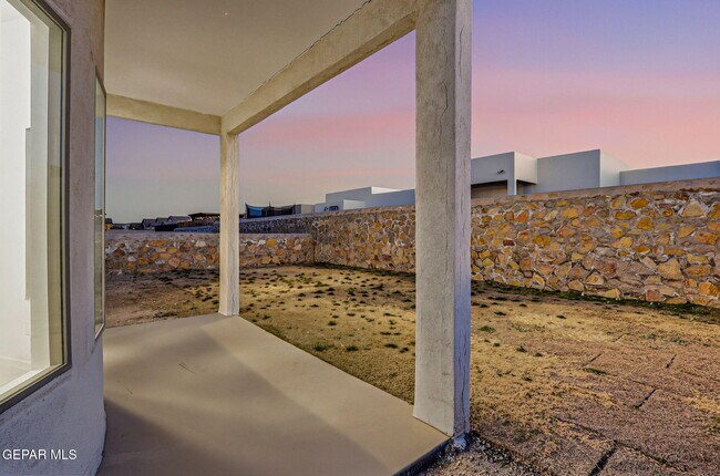 Building Photo - 13808 Paseo Sereno Dr