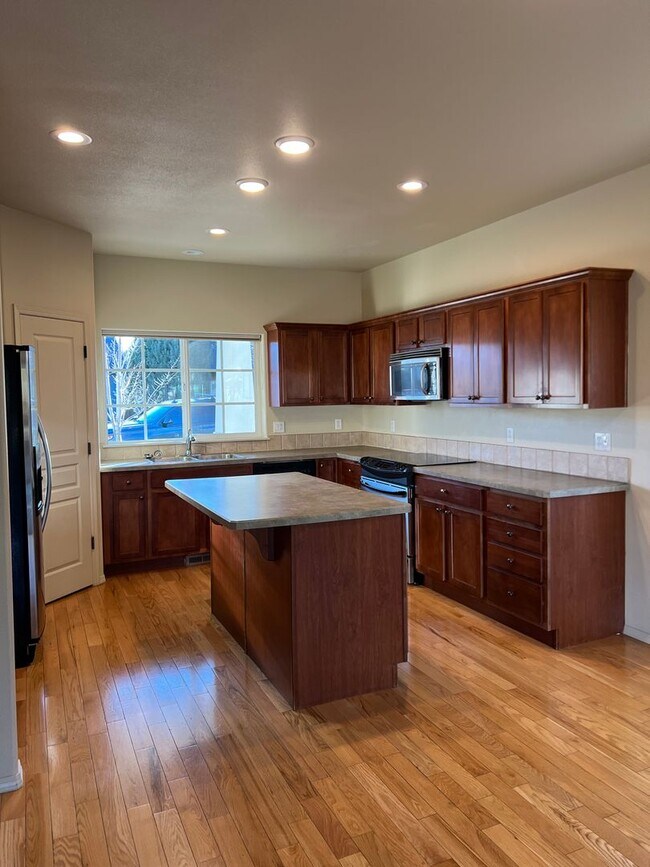 Building Photo - 20642 Songbird Ln