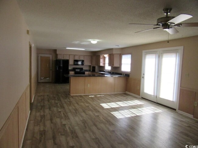 Building Photo - 4483 Baker St