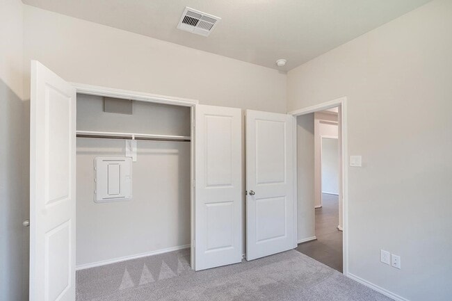 Building Photo - 553 Timber Voyage Ct