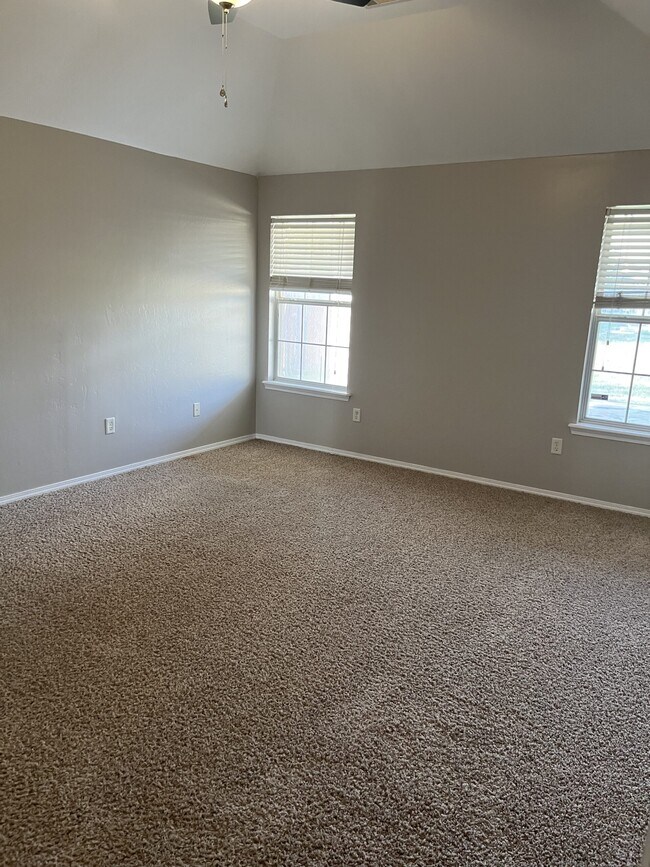 Building Photo - 68 Apple Creek Dr