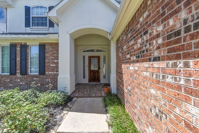 Building Photo - 27923 Barberry Banks Ln