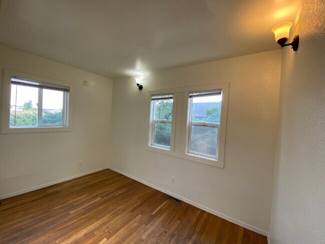 Building Photo - 123 Styner Ave