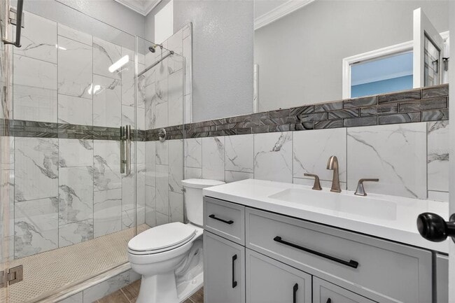 Building Photo - 2835 W Shelton Ave