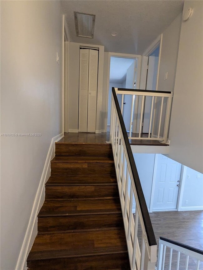 Building Photo - 5825 Swordfish Ct