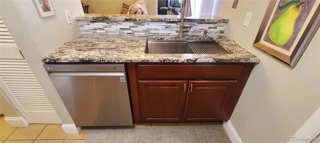 Building Photo - 1625 N Murray Blvd