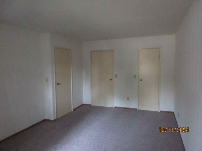 Building Photo - N111 W15784 Vienna Court # 2