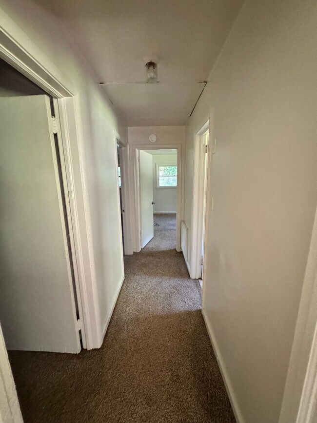 Building Photo - Close to uptown Shelby, NC (Still to compl...