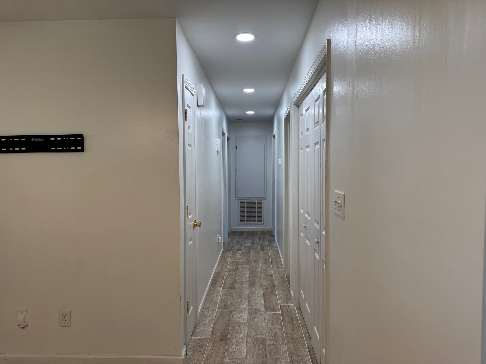 Building Photo - 314 E Louisiana Ave