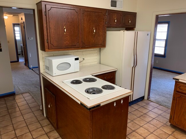 Building Photo - 3610 NW Michael St