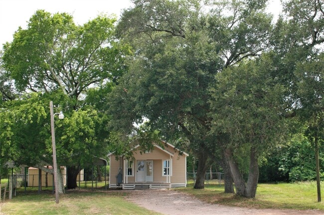 Building Photo - 4419 FM 3538
