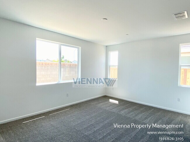 Building Photo - 1072 Solace River Wy