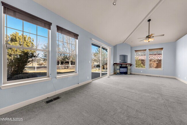 Building Photo - 6578 Aston Cir