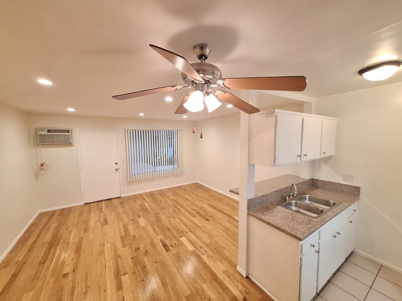 Building Photo - 4660 Kester Ave