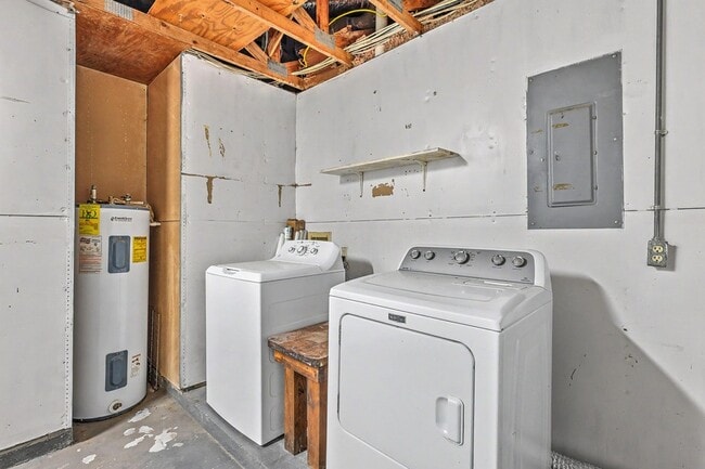 Building Photo - 104 Tweed Ct