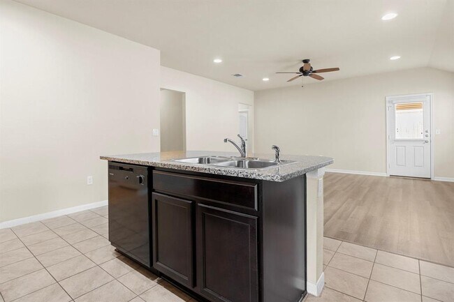 Building Photo - 5816 Roderick Dr