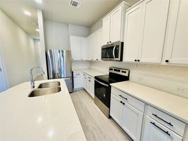 Building Photo - 1304 Limelight Ln