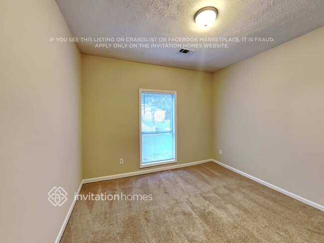 Building Photo - 2041 Flint Hill Dr
