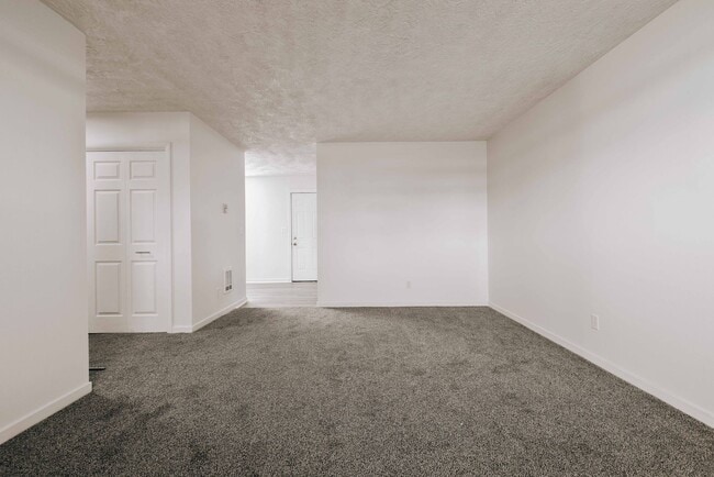 Building Photo - 360 N Woodruff Ave
