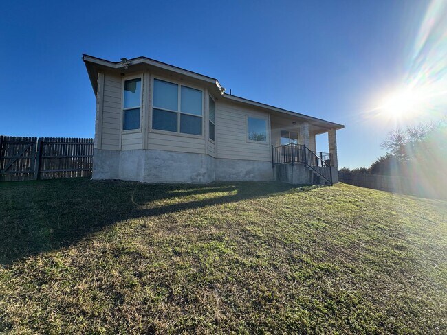 Building Photo - 8900 Viewpark Ln