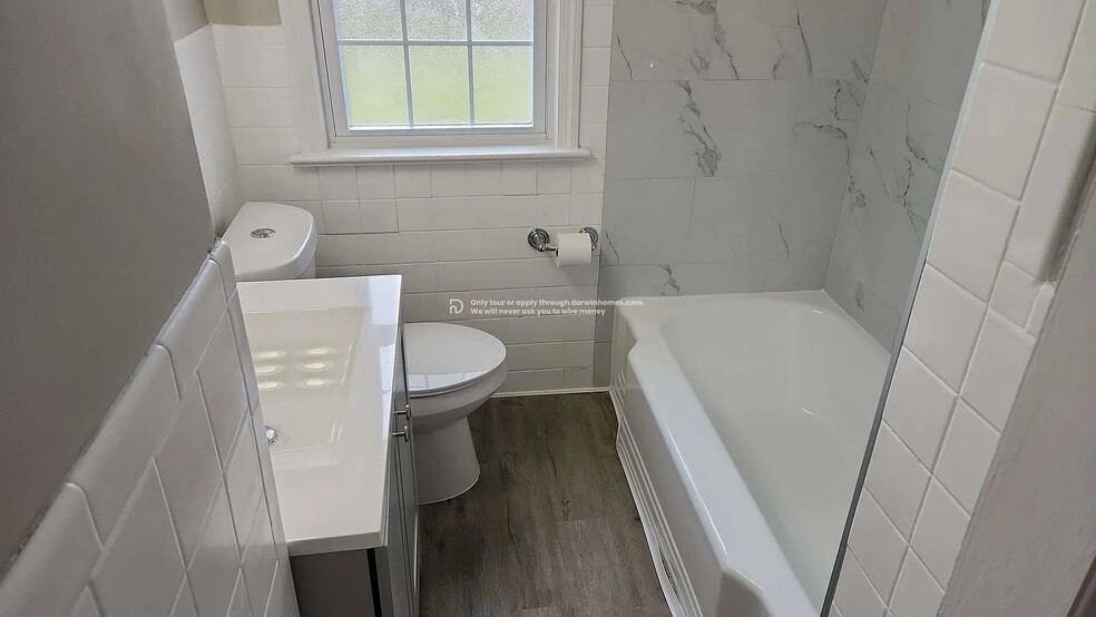 Building Photo - 3965 Warrendale Rd