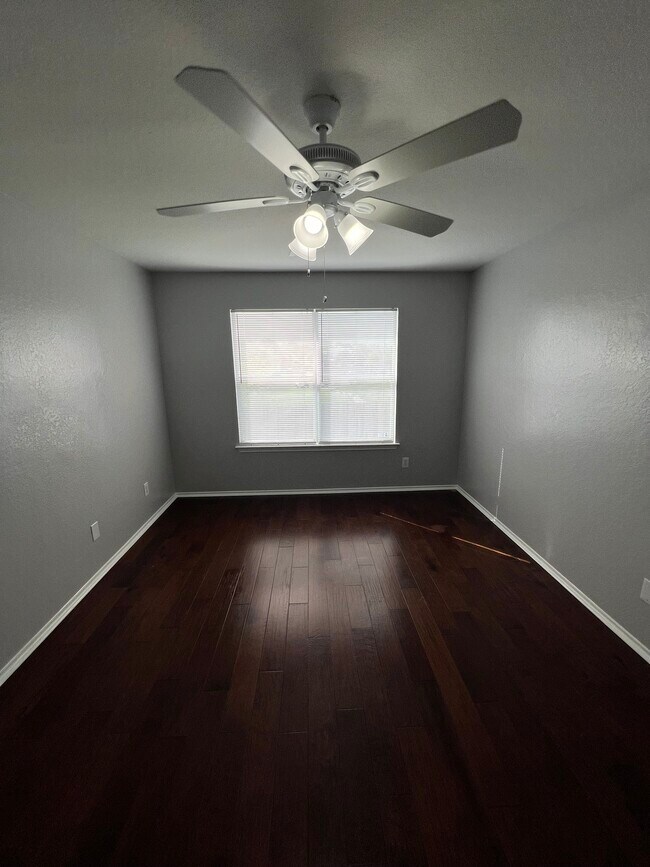 Building Photo - 3734 Candleglenn