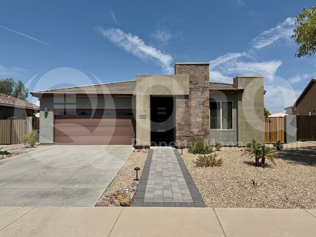 Primary Photo - 3498 E Ravenswood Dr