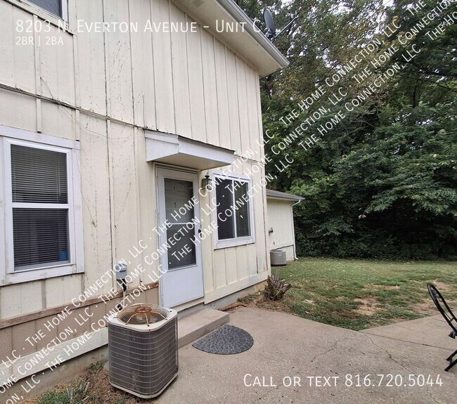 Primary Photo - 8203 N Everton Ave