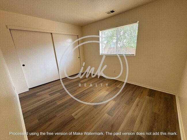 Building Photo - AL1294-1294 Alicia Cir Unit 1 &amp; 2