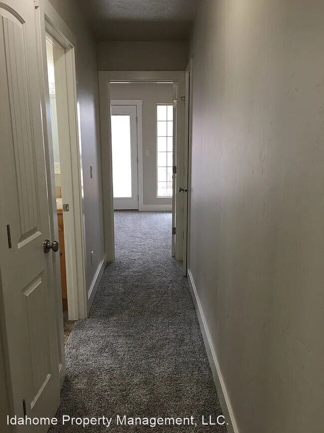 Building Photo - 3 br, 2.5 bath House - 1615 S Denver Ave