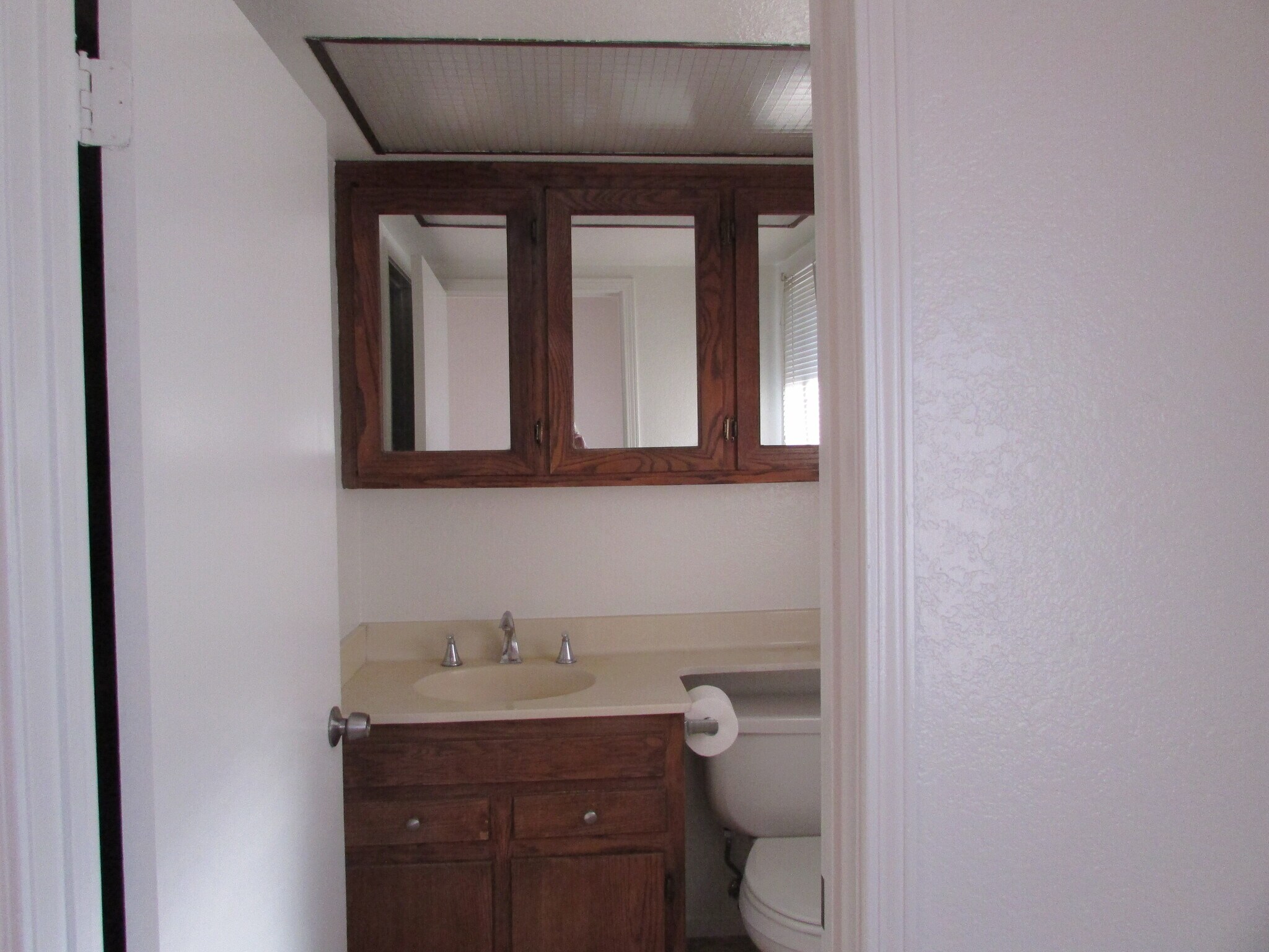 Building Photo - 5271 Bishop St