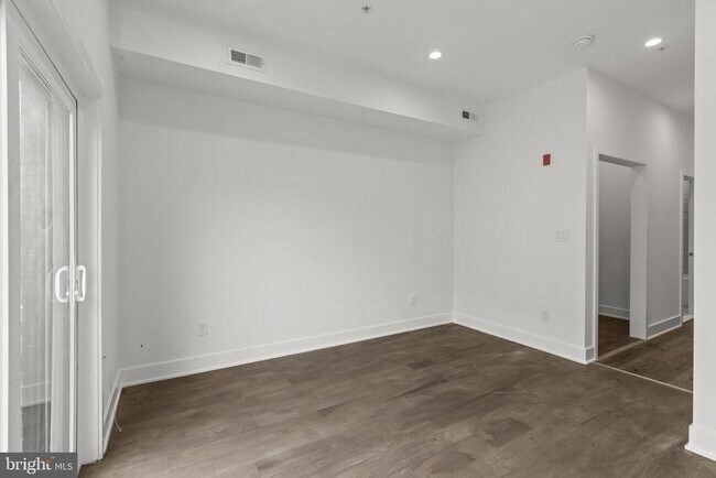 Building Photo - 1244 S 20th St