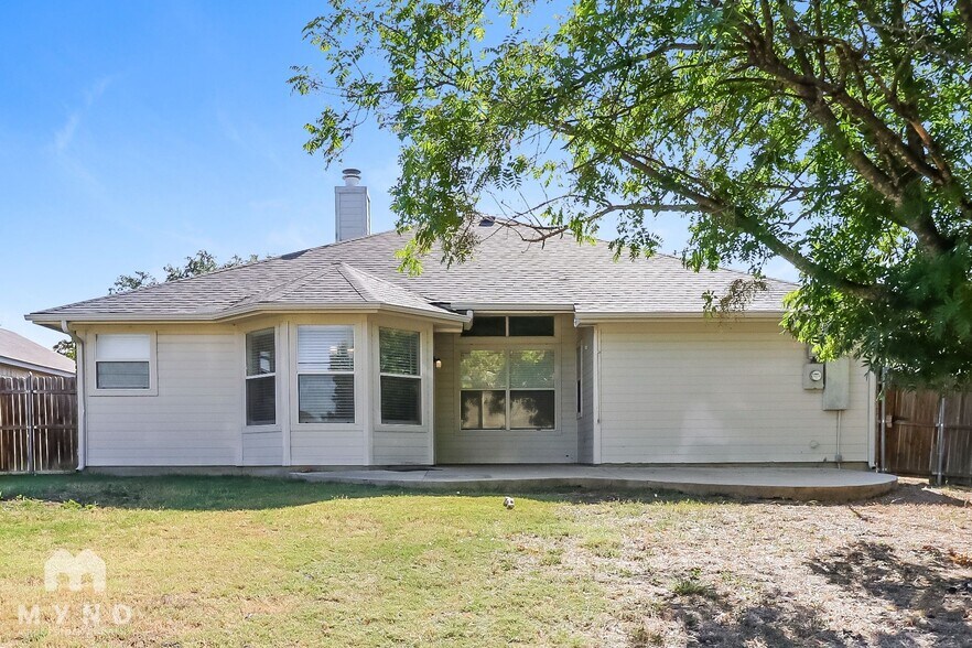 Building Photo - 4809 St Thomas Pl