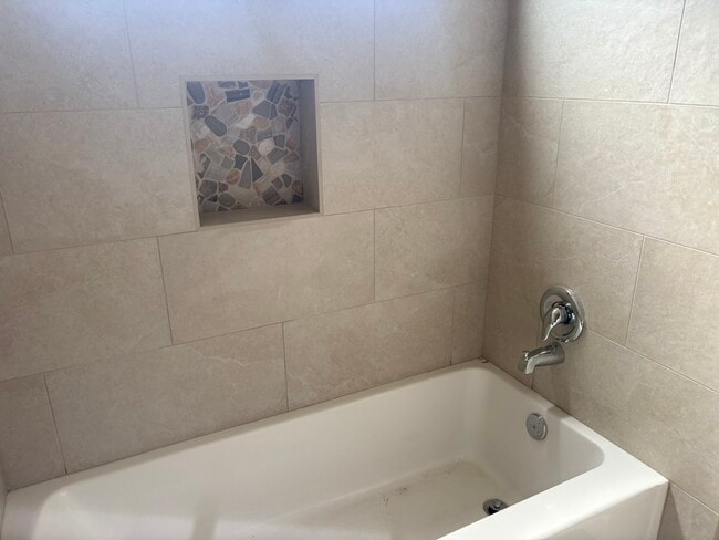 Building Photo - 5095 W Kadota Ave