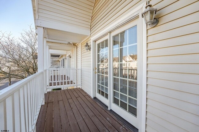 Building Photo - 19 Clipper Ct