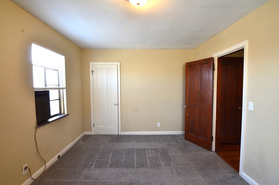 Building Photo - 7204 Reading Rd