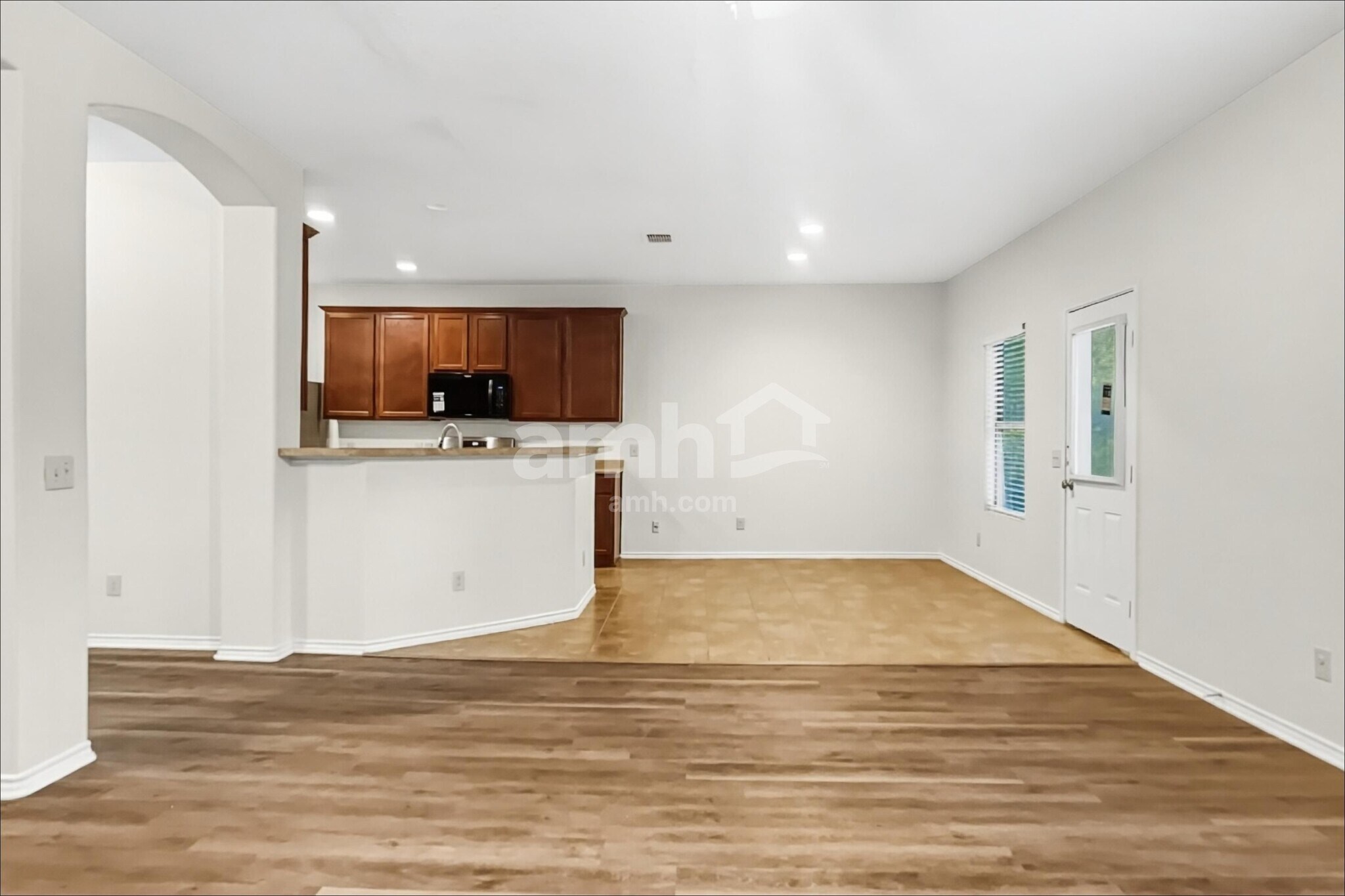 Building Photo - 431 Tequila Ranch