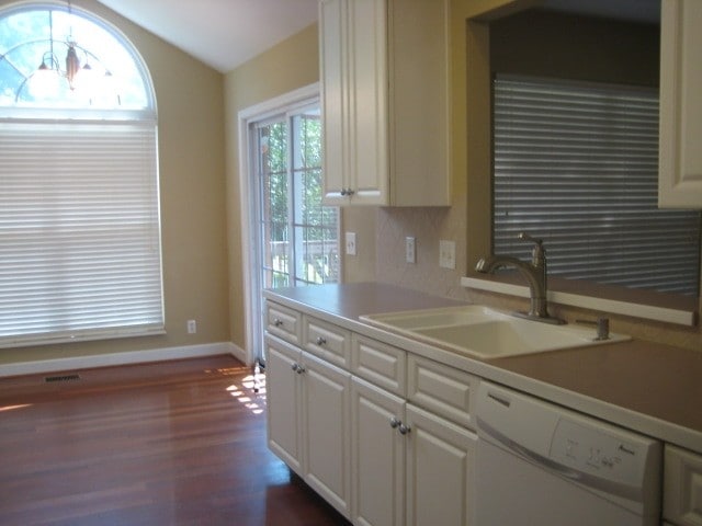 Building Photo - 112 Settlers Way