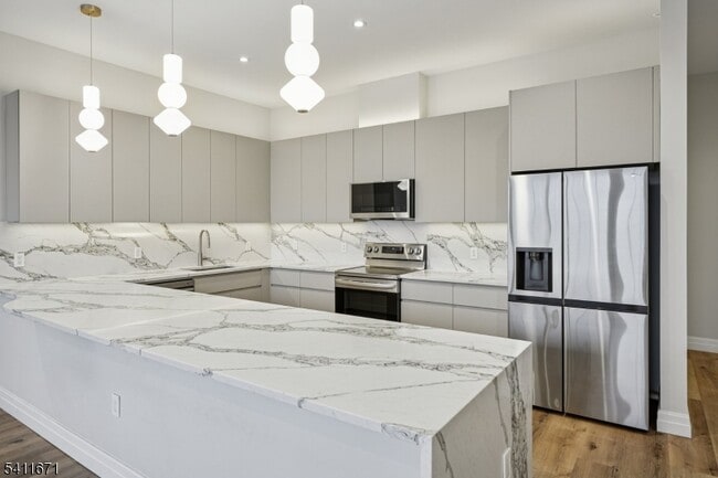 Building Photo - 1722 Springfield Ave