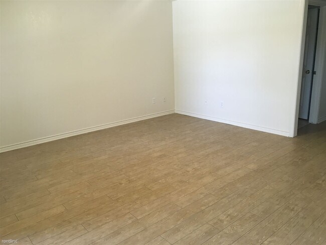 Building Photo - 3 br, 3 bath Duplex - 3612 Glenna Ct # 361...