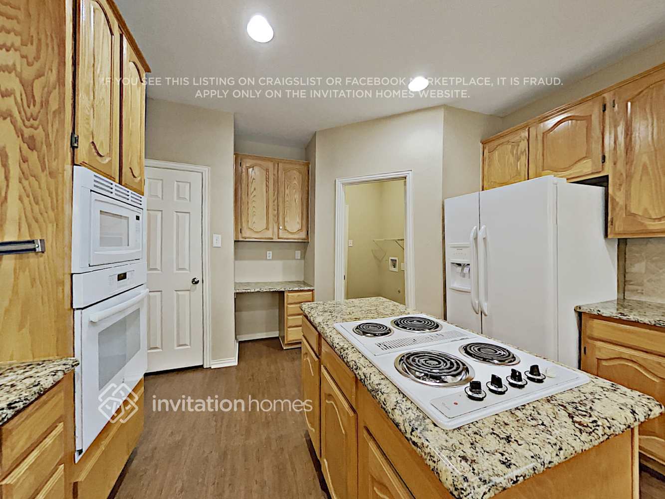 Building Photo - 4000 Iris Ct