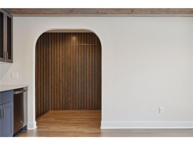 Building Photo - 21845 Byron Cir