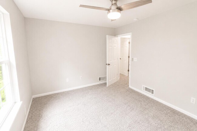 Building Photo - 5318 Godas Cir